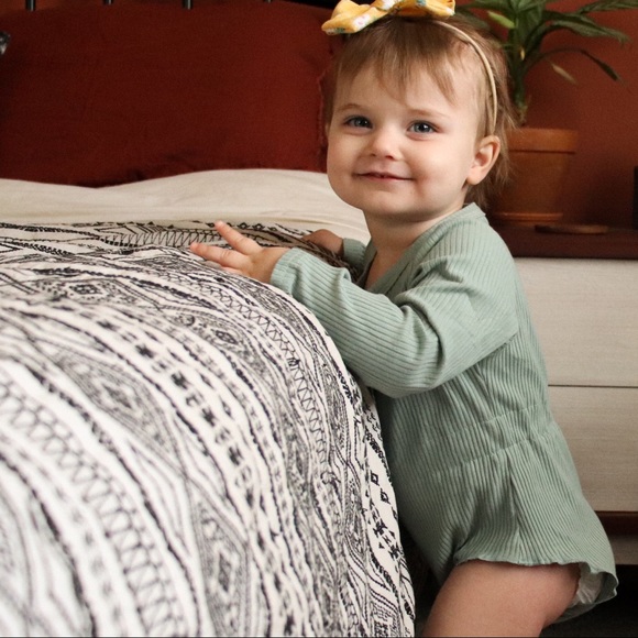 Long Sleeve Drawstring Sage Green Romper - Picture 3 of 11